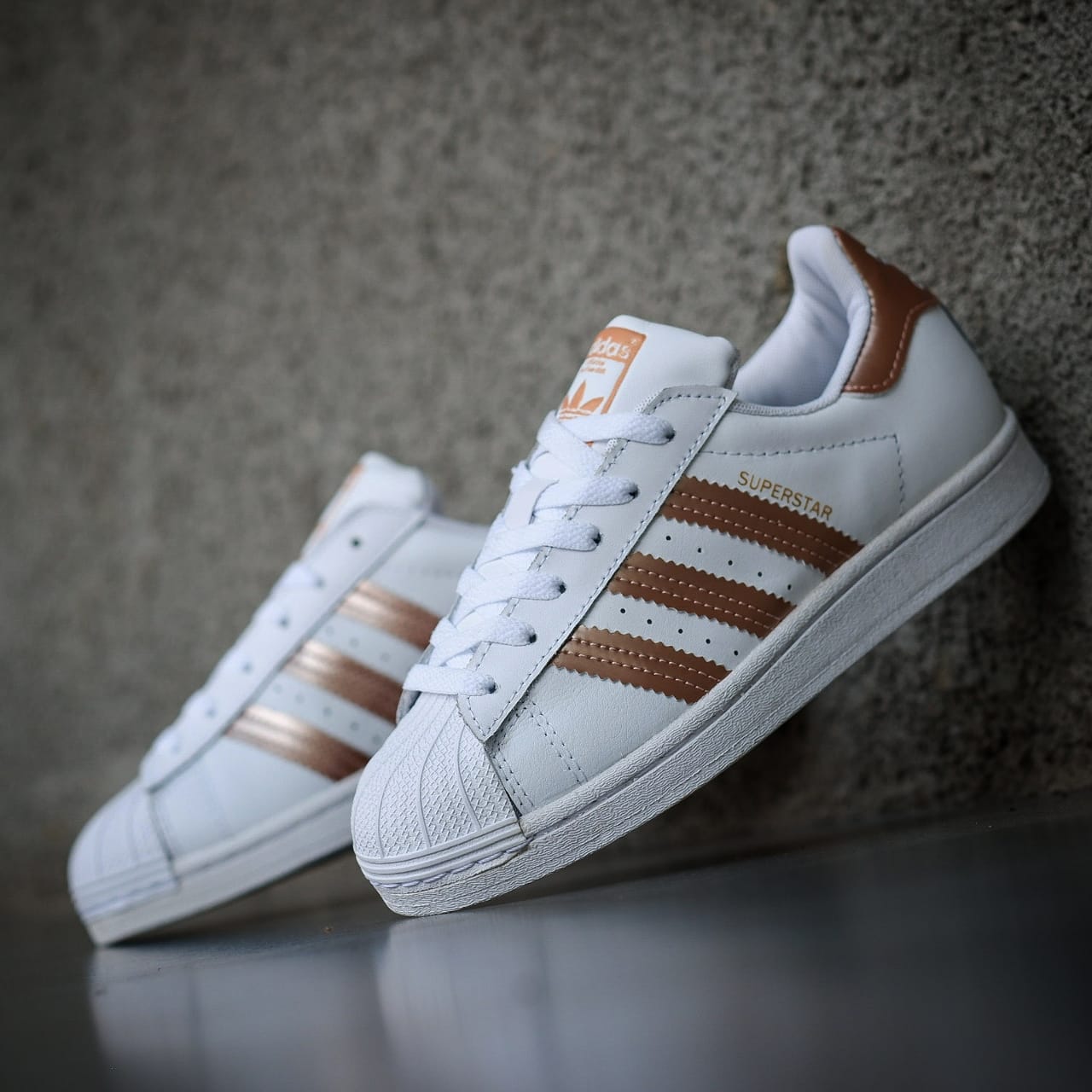 adidas gold shoes superstar
