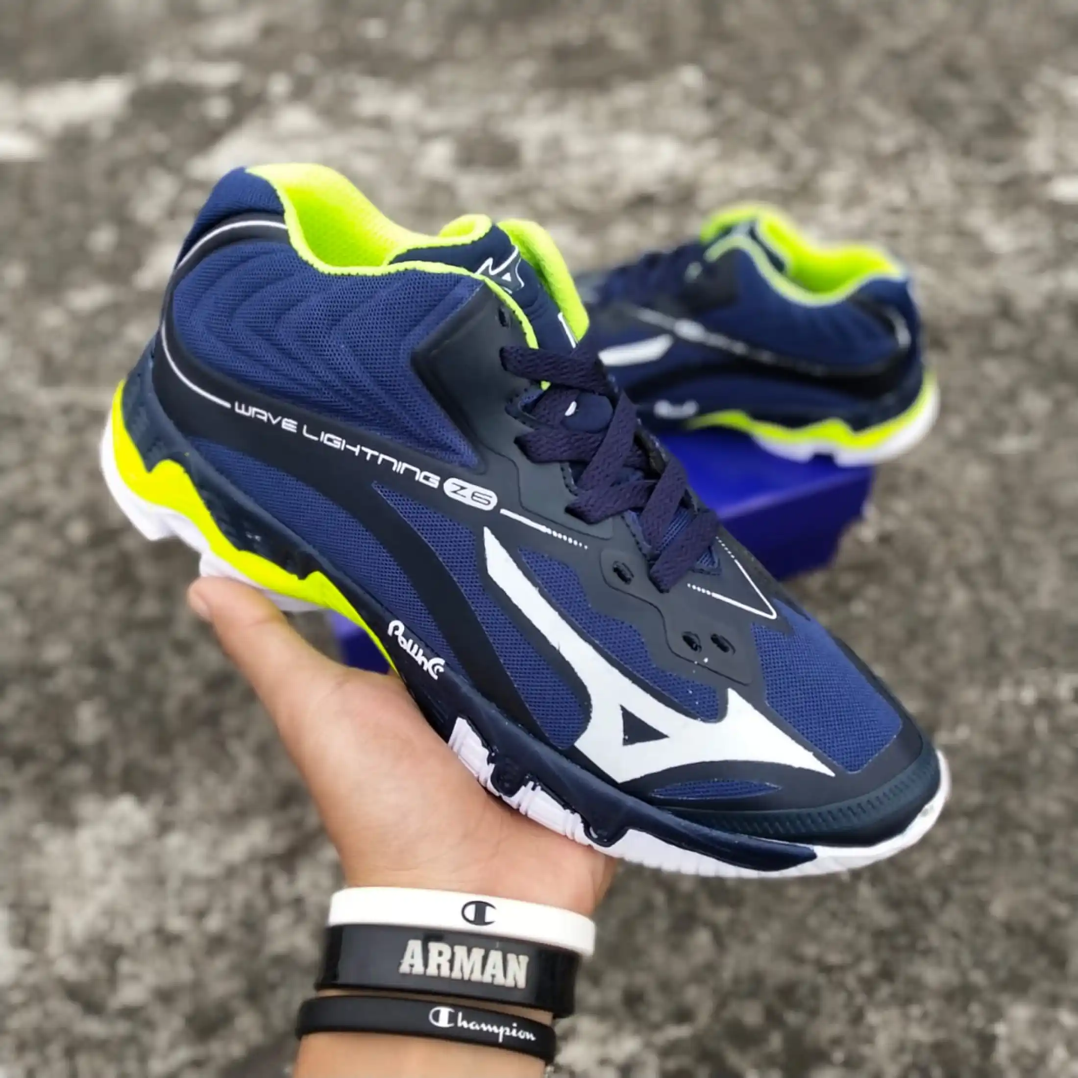 sepatu mizuno wave light