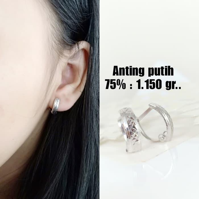 Anting Emas / Mas Putih 75% Berat 1.150 Gram..