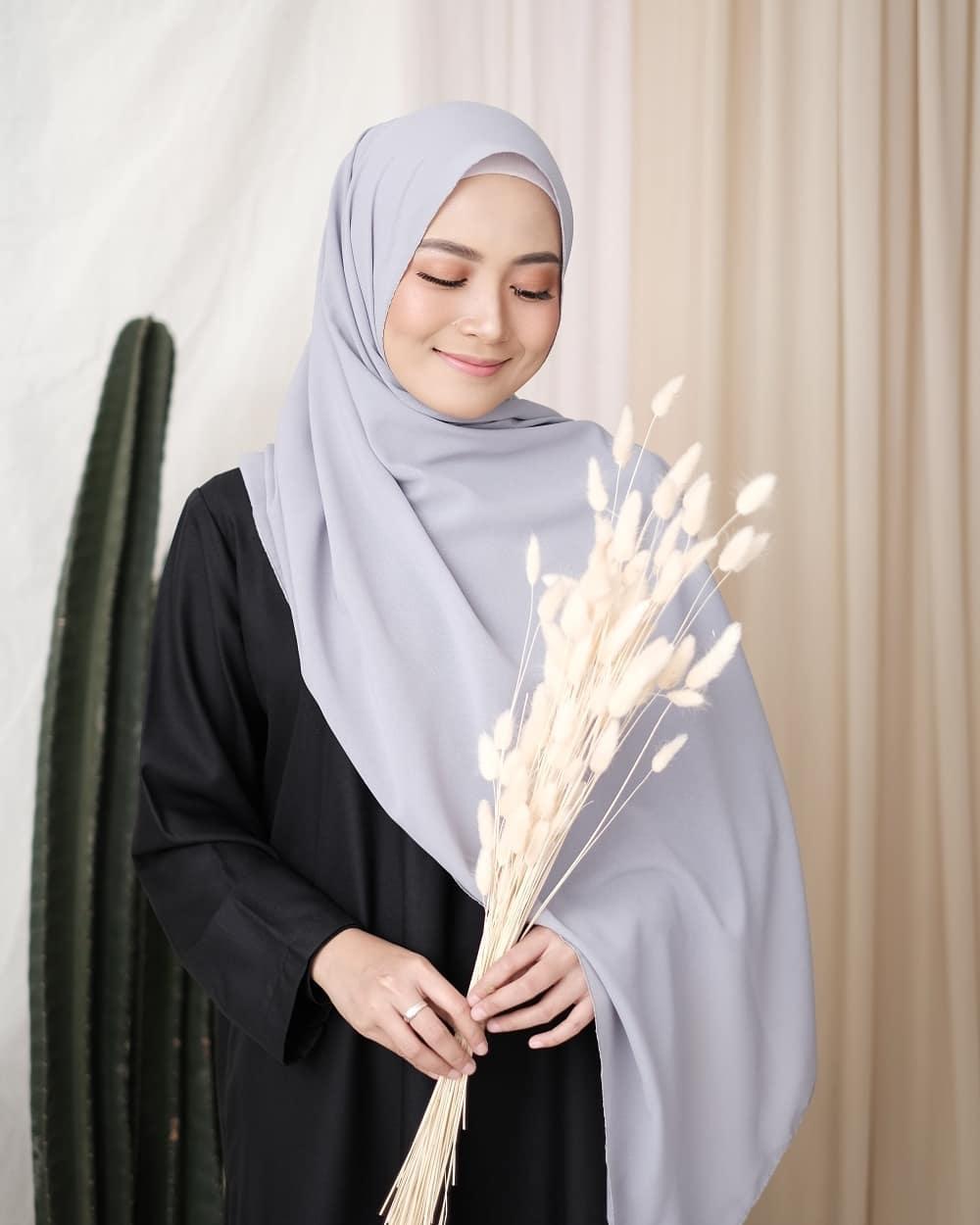 Jilbab / Hijab Pashmina SABYAN DIAMOND Italiano Stretch - Kerudung pasmina polos terbaru 75cm x 165cm