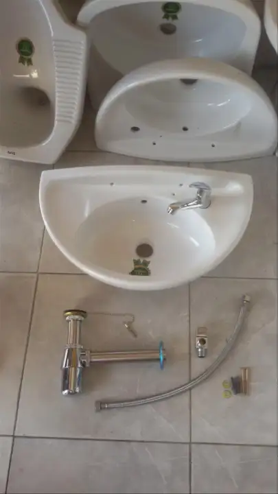 Wastafel Kecil Cuci Tangan Keramik Lengkap Lazada Indonesia