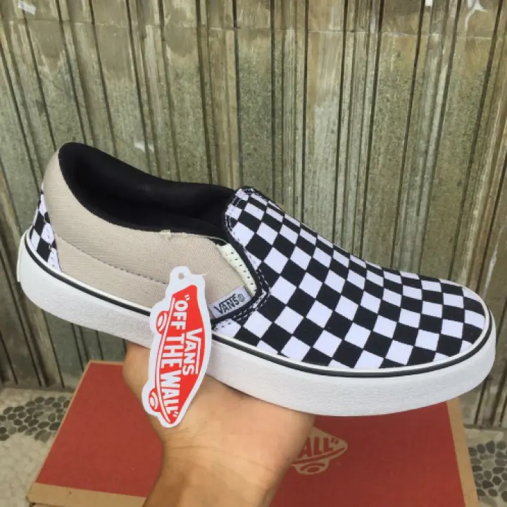 vans putih slip on