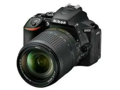 Nikon D5600 Kit 18-55mm VR (Paket)