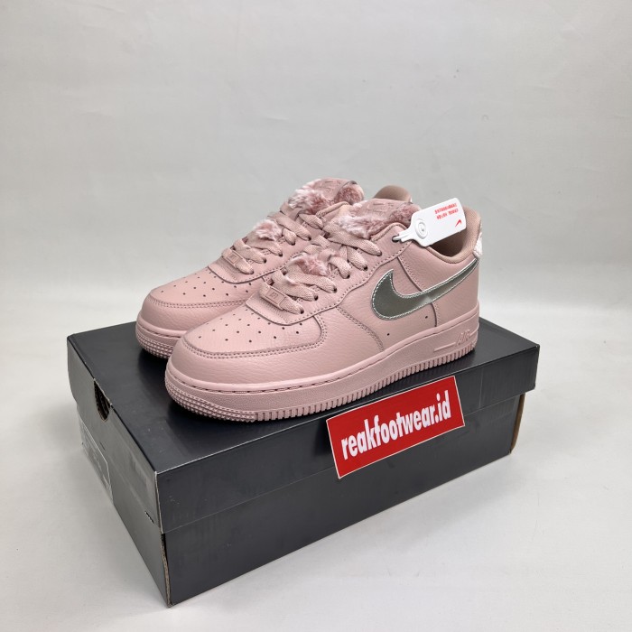 airforce 1s pink