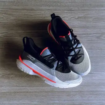 sepatu basket curry 7