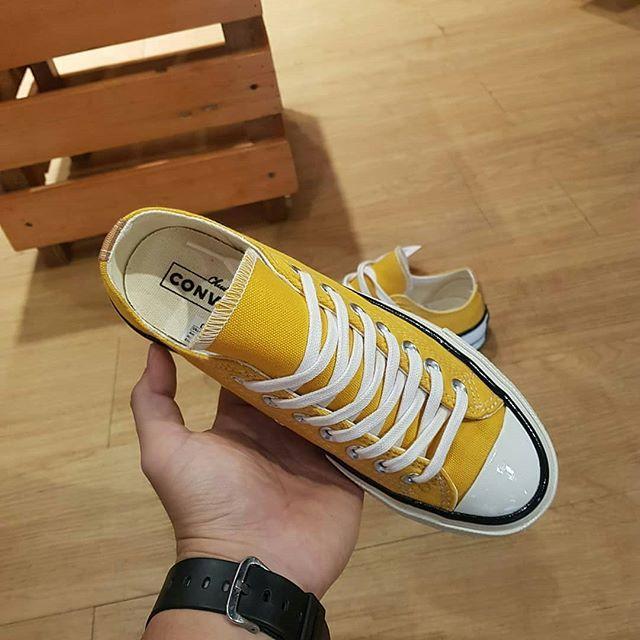 Ria Cloth Jual Sepatu Converse56 All Star / Jual Sepatu Vans11 Allstar / Sepatu Pria dan Sepatu Wanita / Harga Sepatu / Sepatu Wanita / Sepatu Adidas / Sepatu Terbaru / Sepatu Pria / Sepatu Anak / Sepatu Hitam / Sepatu Kulit / Sepatu Putih / Premium