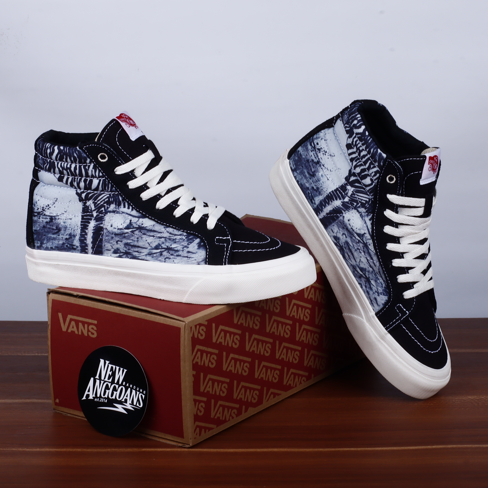 Vans Shoes Vans Vault Steadman Sepatu Vans_SK8 OG VAULT X