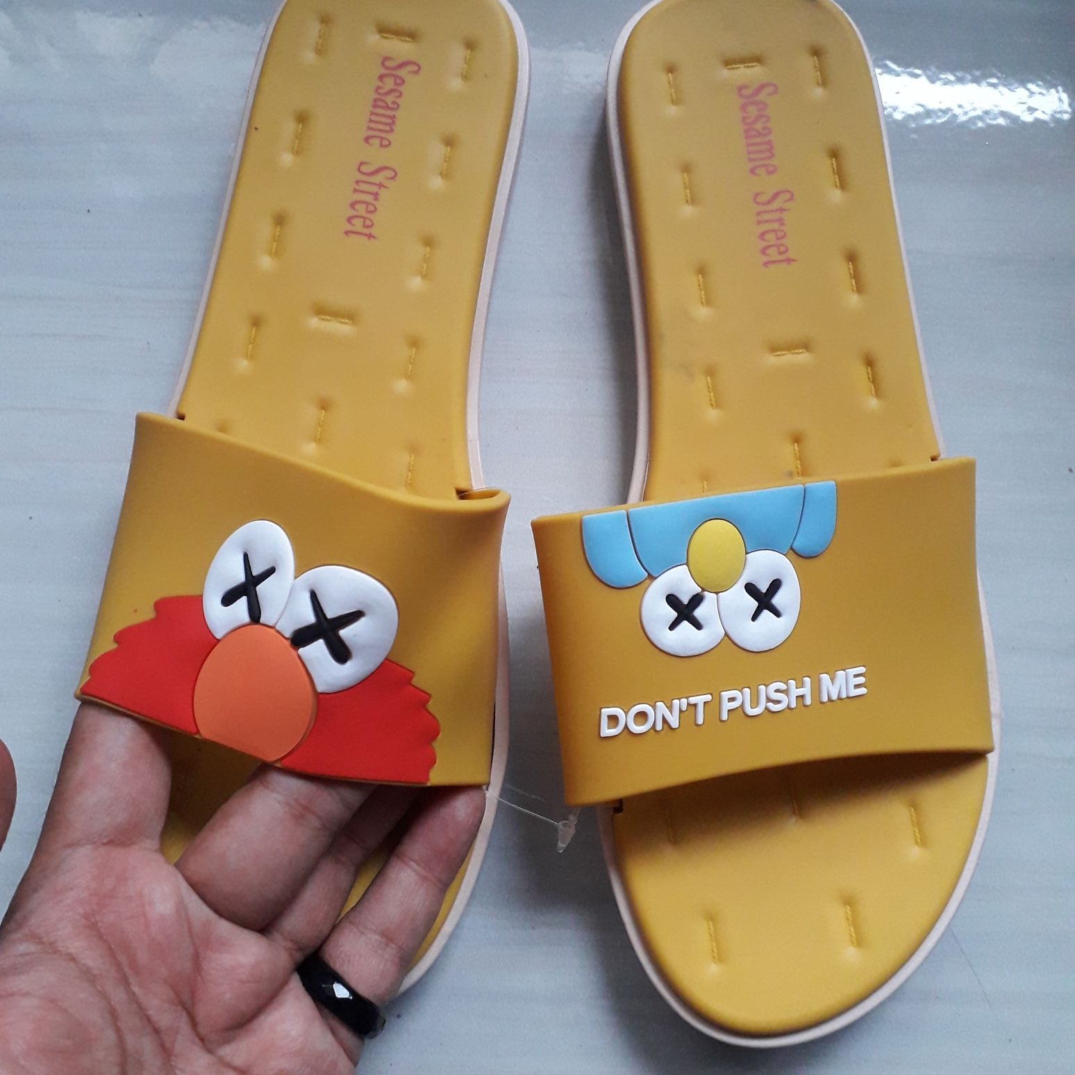 sandal balance elmo