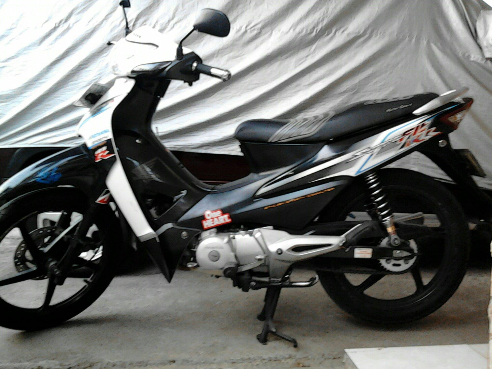 Striping Stiker Motor Honda Supra Fit R 07 Hitam Putih Lazada Indonesia