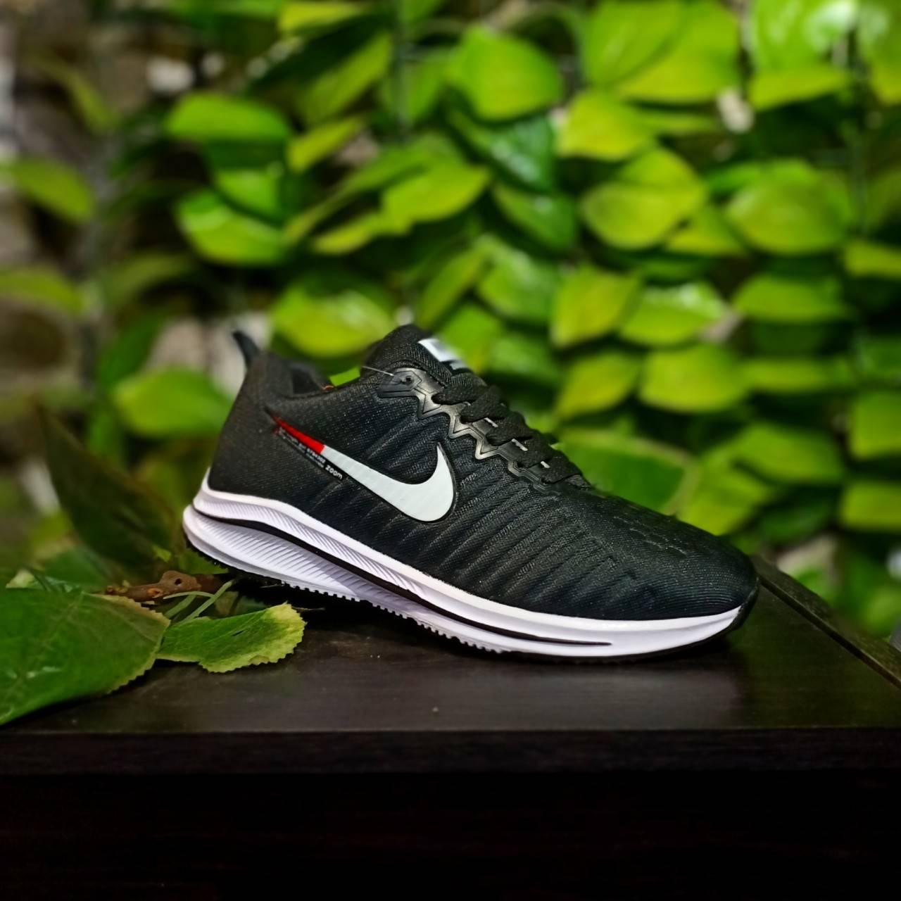 Sepatu Sneakers Pria Made In Vietnam Trending Favorit Masa Kini_Nike001 Zoom Pegasuz Hitam Untuk Gaya Sekolah Olah Raga Running dan Joging Harga Murah