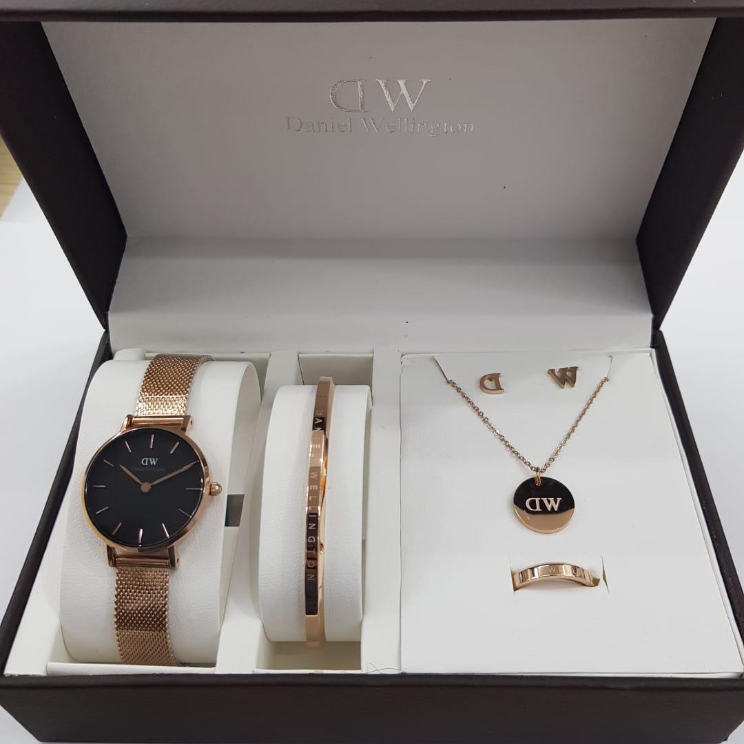 GIFT SET Jam Tali Rantai size 28mm 32mm Black Rosegold +Gelang+Kalung+Anting+Cincin ORIGINAL / Jam Tangan Wanita / Jam Tangan Fashion / Jam Tangan Kasual / Tam Tangan Formal / Korea / Jam Keren / Jam Terlaris 2019