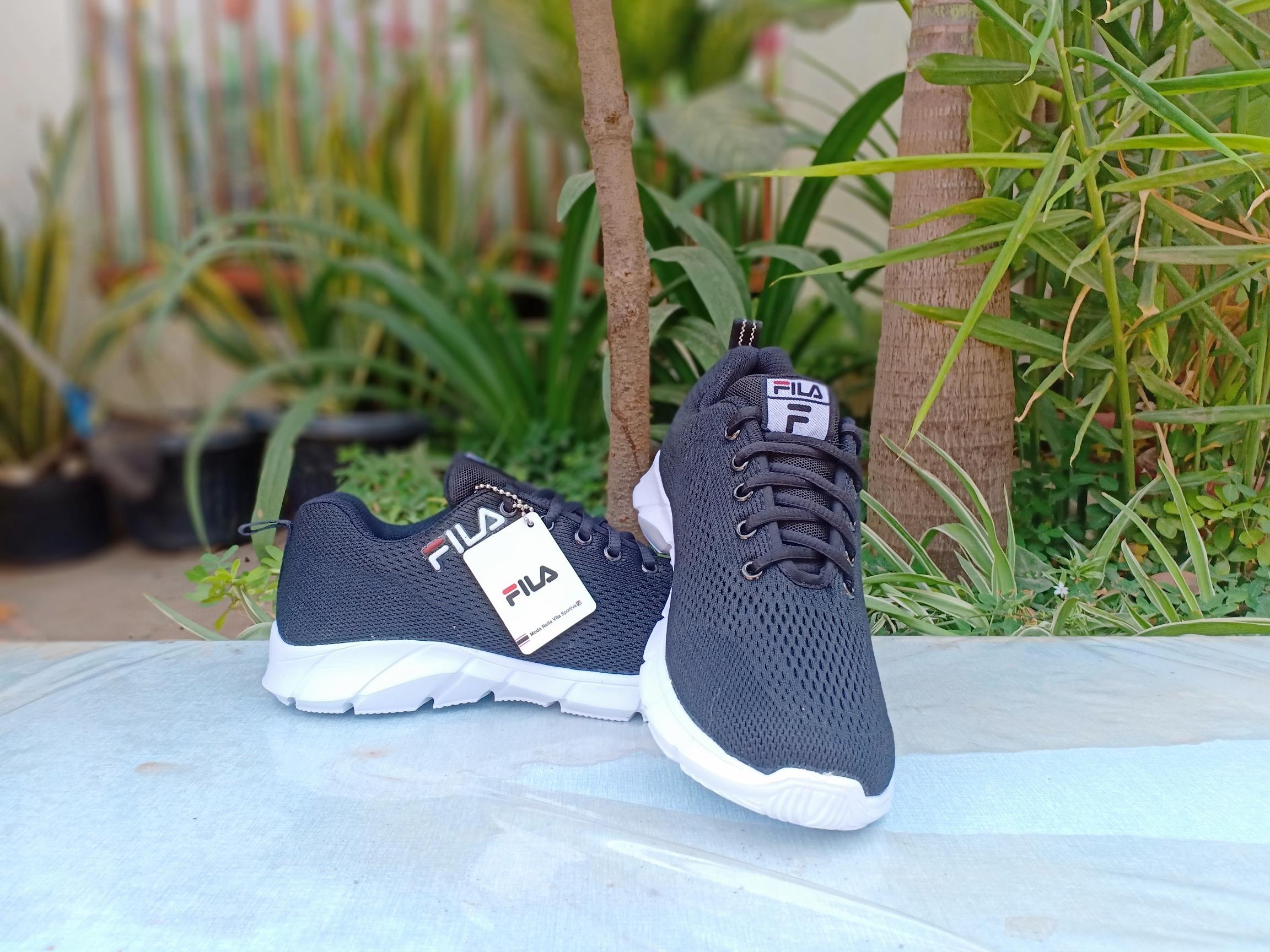 fila black leather shoes