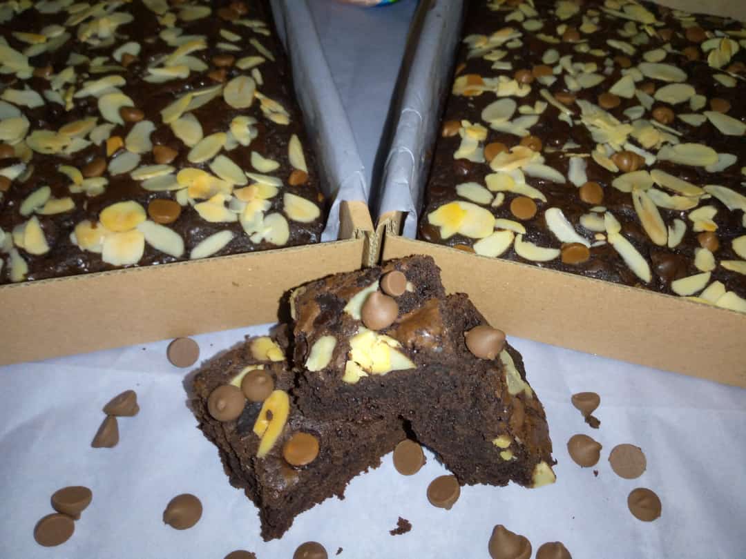 FUDGY BROWNIES /BROWNIES PANGGANG UKURAN 20X20 [BY LUNNA COOKIES ] Lazada Indonesia