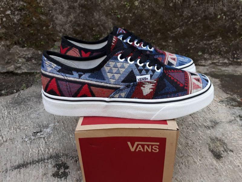 Vans on sale authentic inca