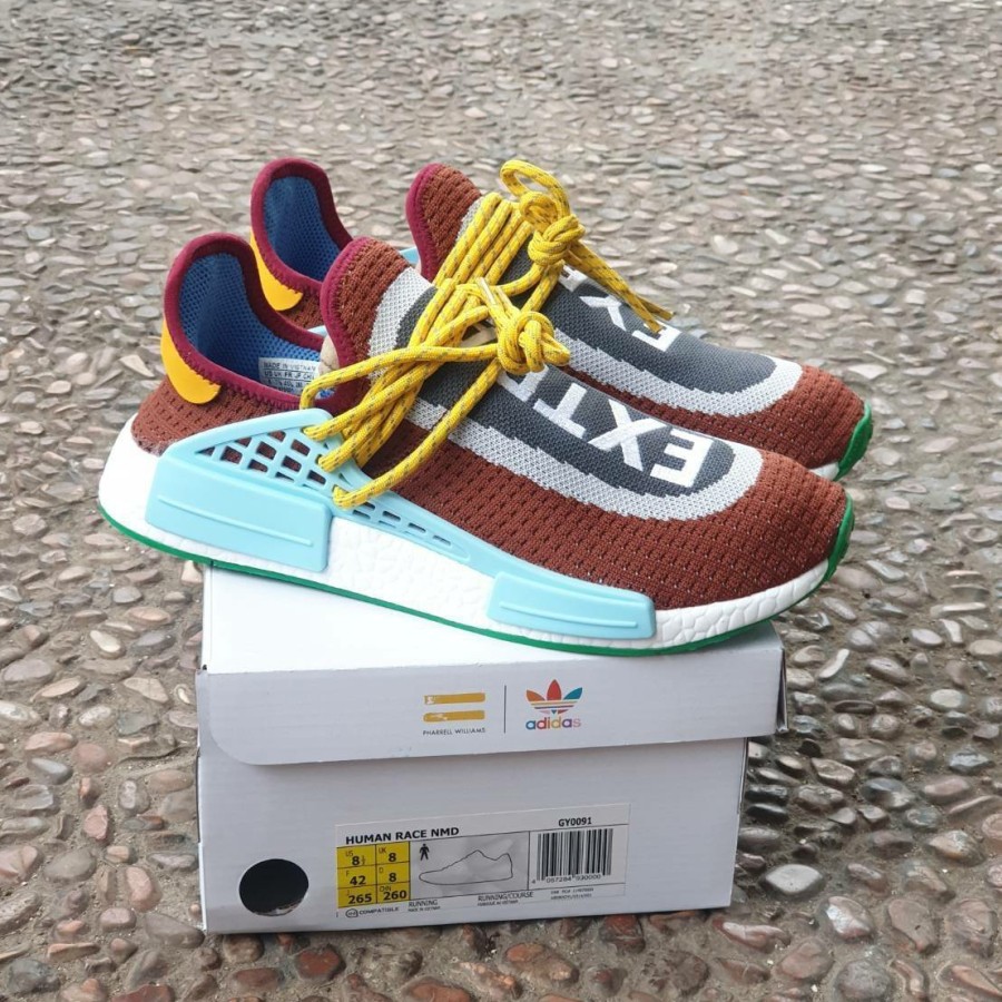 Sepatu Maika_etniks_ Nmd Human Race 