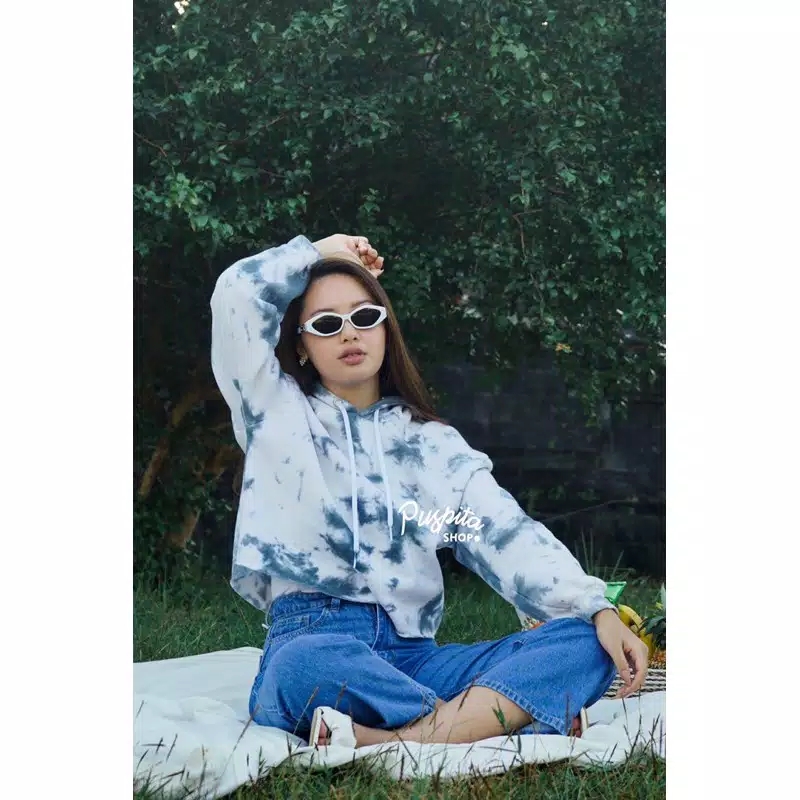 sweater crop tie dye