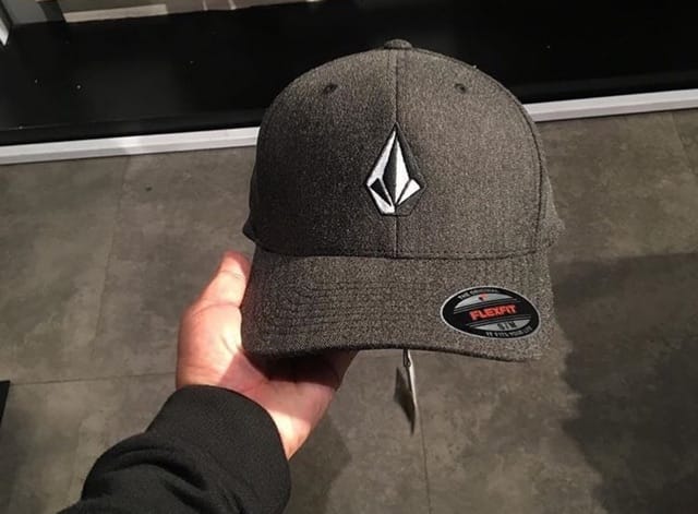 Topi volcom flexfit full stone | Lazada 