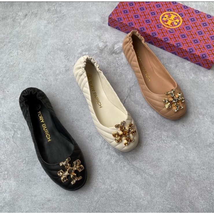 harga flat shoes tory burch asli