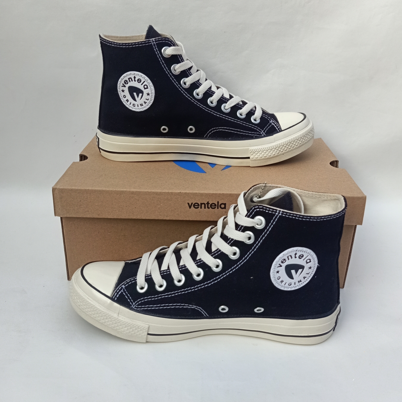 Sepatu Sneakers Sepatu Vantela Original Sepatu Casual Sepatu Pormal Pria Wanita Best Seller Terlaris Terbaru Murah Lazada Indonesia