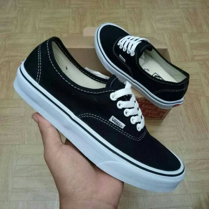 sepatu vans classic