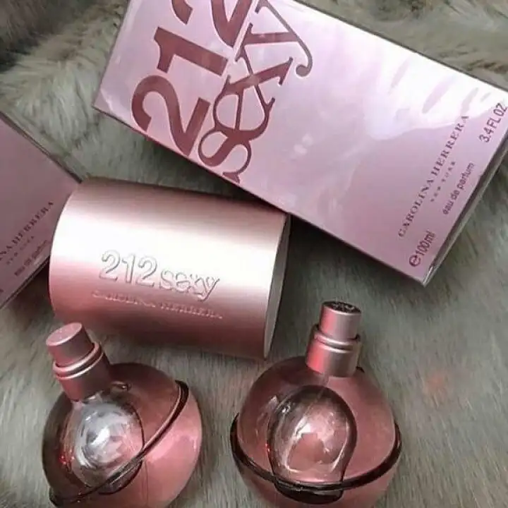 parfum 212 sexy women