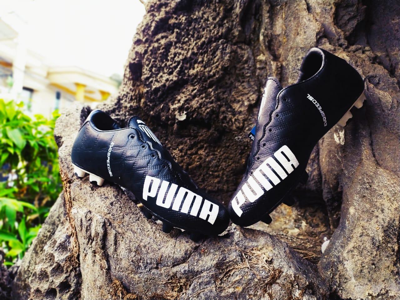 (COD) SEPATU OLAHRAGA SEPAK BOLA MODEL TERBARU DAN TERLARIS DENGAN HARGA PROMO BESAR-BESARAN