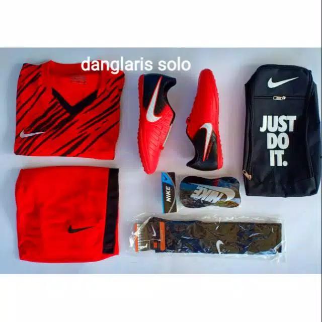 76 Gambar Sepatu Futsal Nike Terbaru 2015 Kekinian 76 Gambar Sepatu Futsal Nike Terbaru 2015 Kekinian