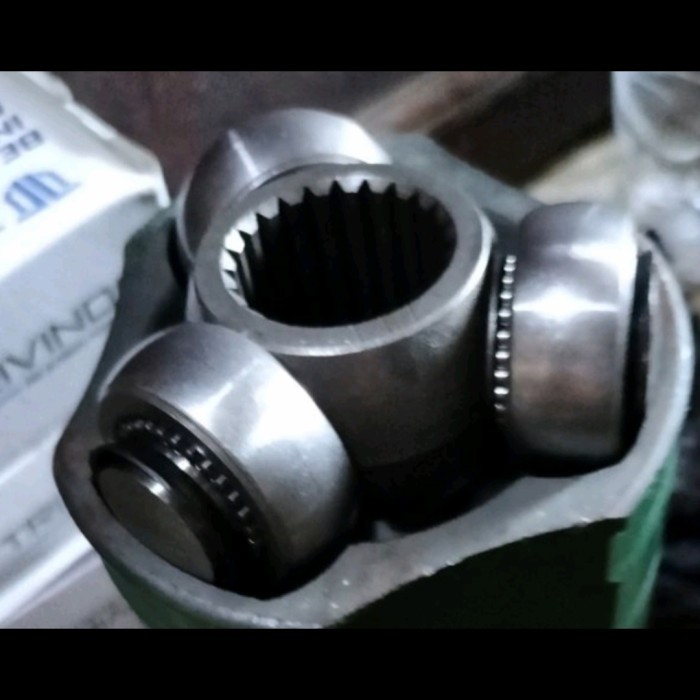 TRIPOD AS RODA CV JOINT DALAM TOYOTA ALTIS TRIVINDO Lazada Indonesia