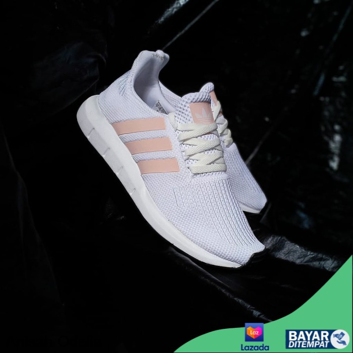 adidas swift run blanche
