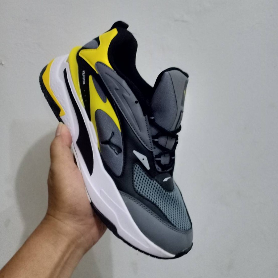sepatu puma rsx