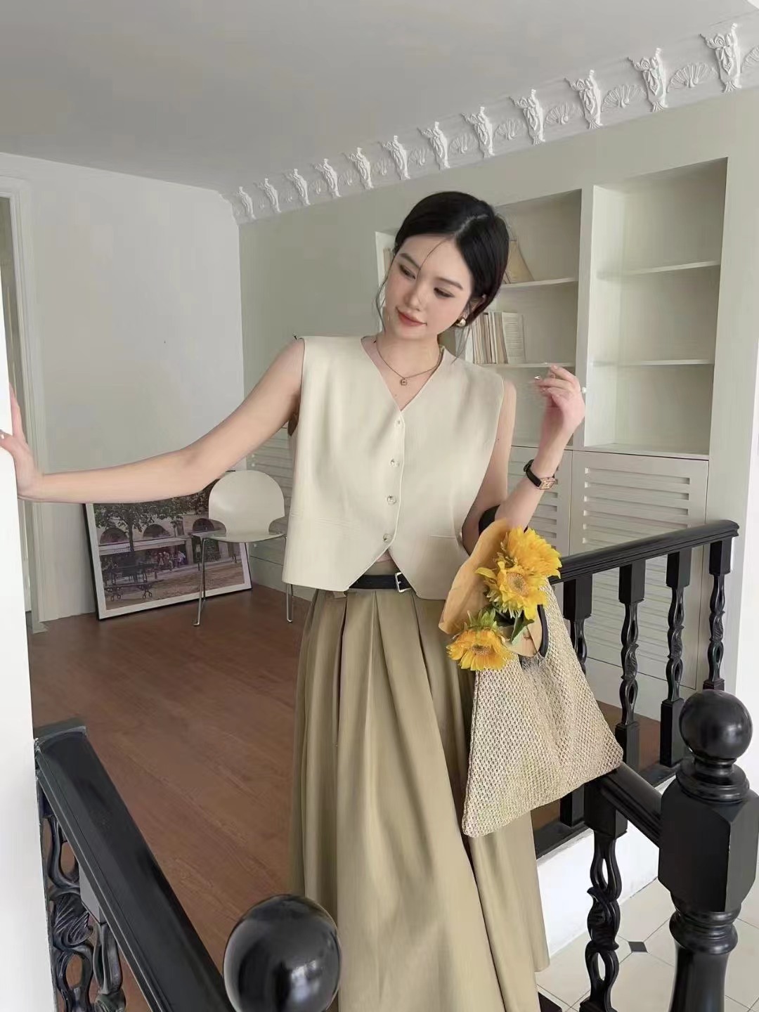 Atasan Rompi MIN VEST - Vest Atasan Wanita Crop - Rompi Sleeveless Top - V-neck ...