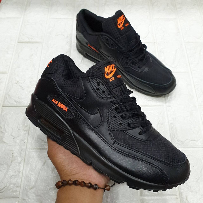 orange black air max