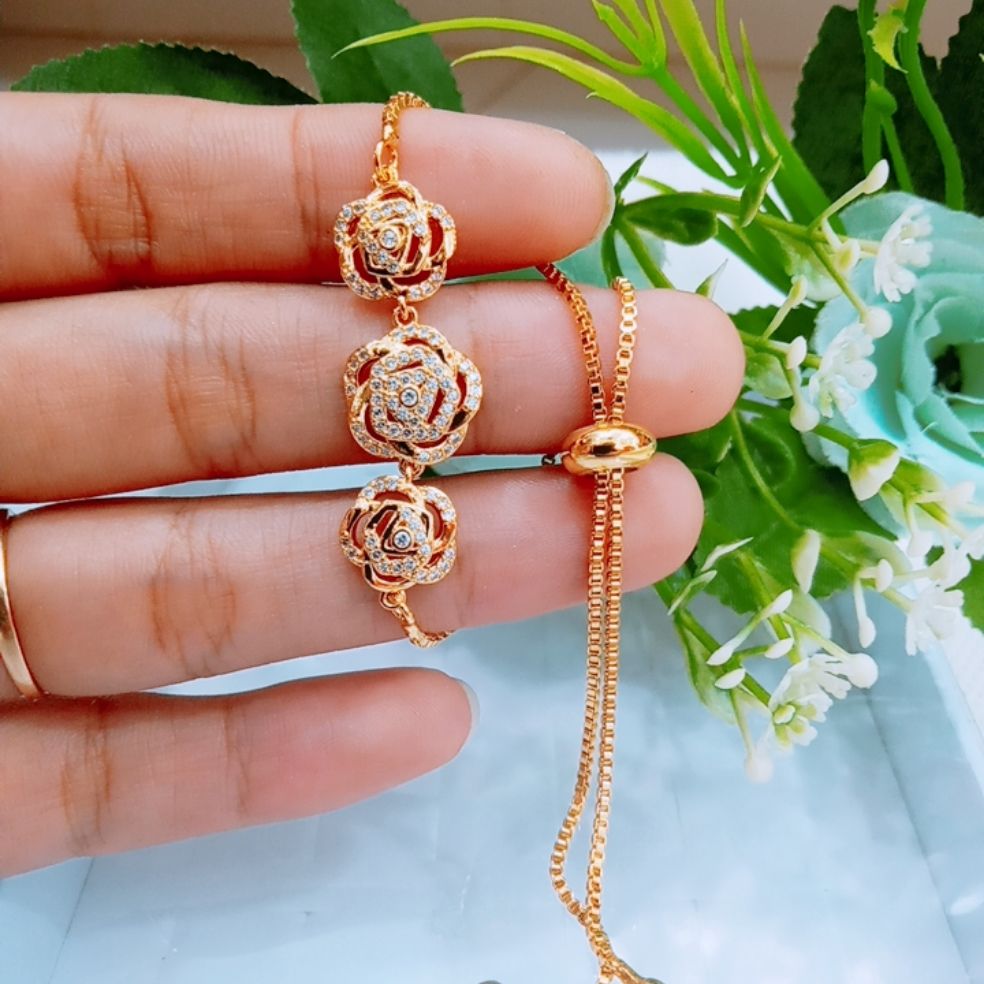 Gelang Tangan Serut Bunga Bunga Gold Lazada Indonesia