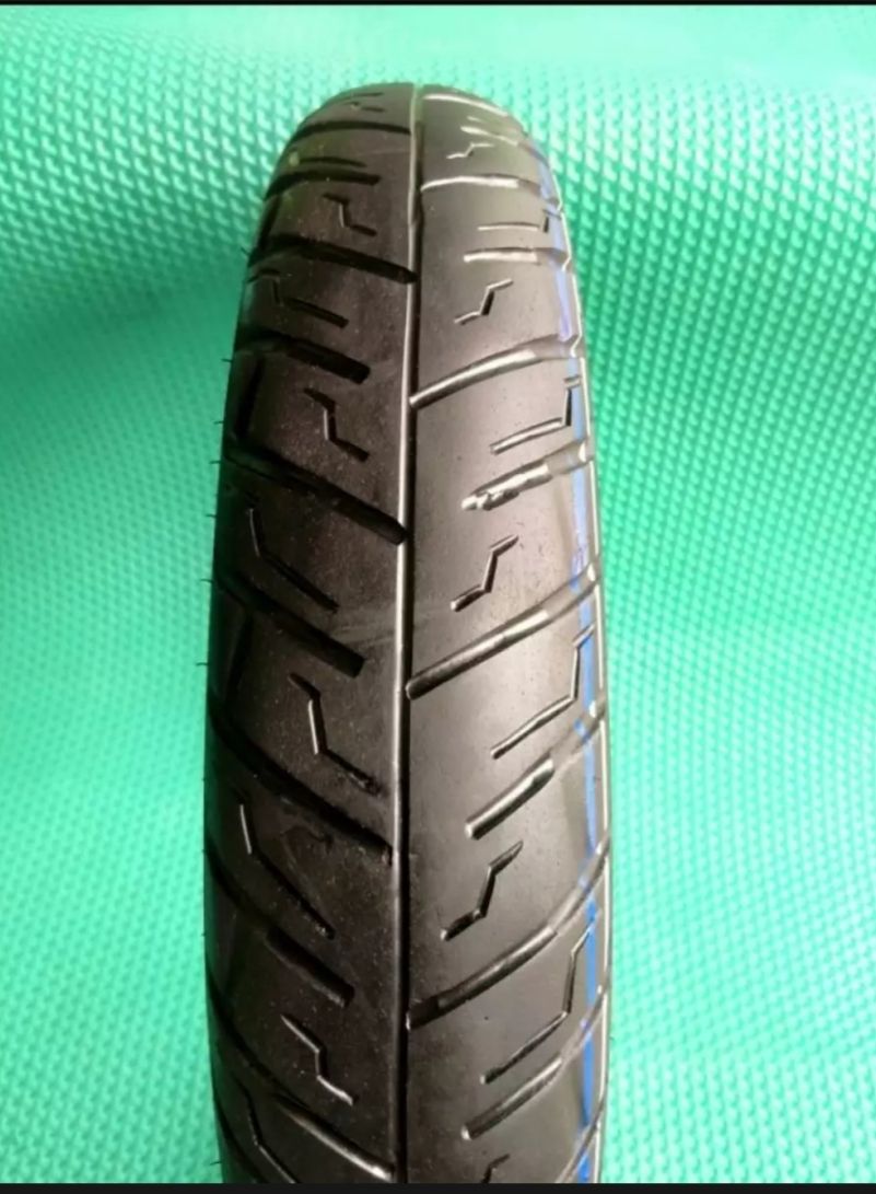 Ban Belakang Motor Metic Tubeles Ukuran 90/90 Ring 14 Merk Michelin Harga 27,000 rupiah*Gratis Ongkir