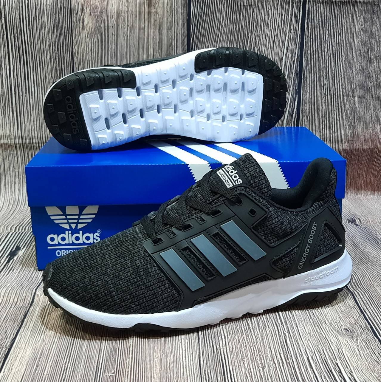 sepatu adidas cloudfoam original