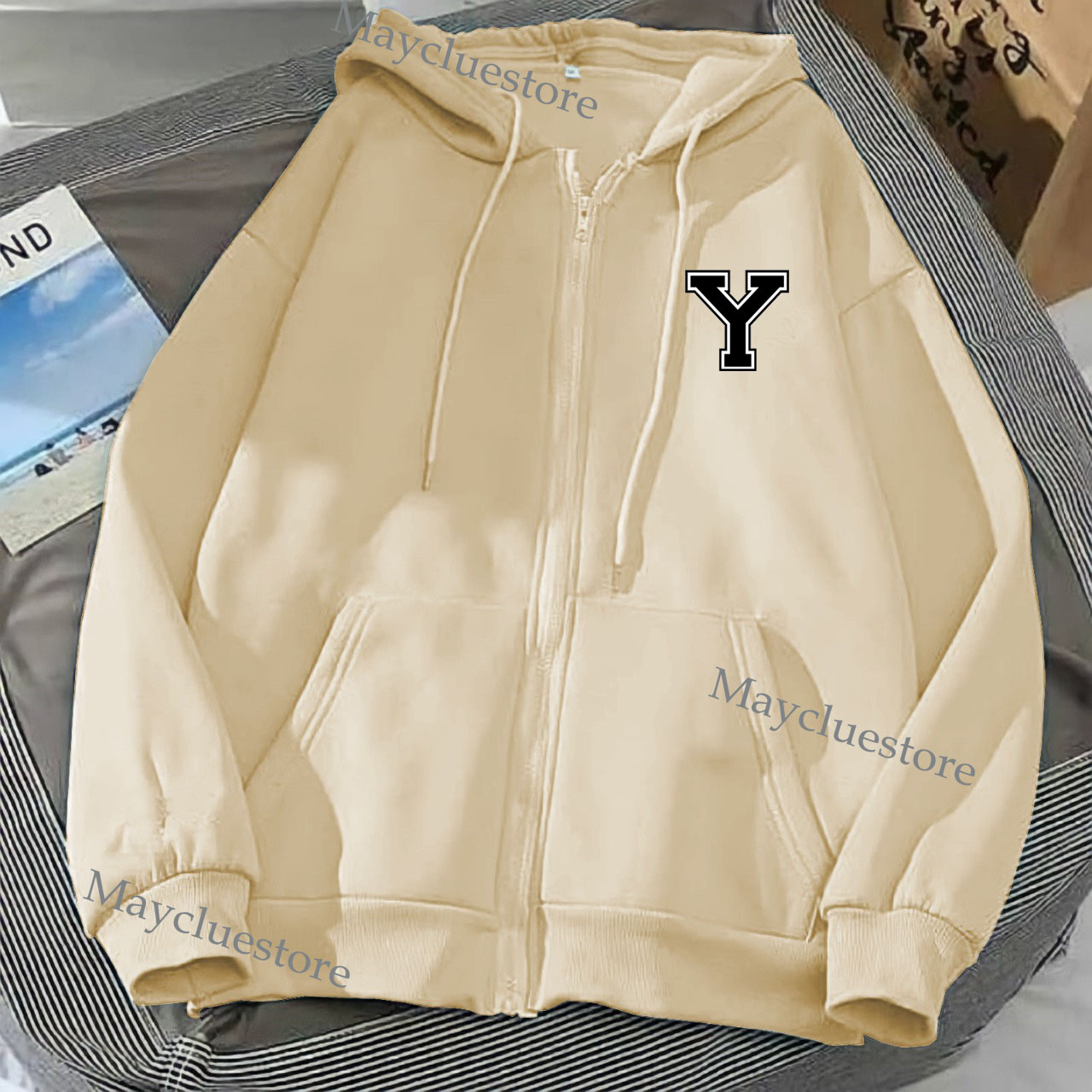 Mini suratlarda shahvatparast mulat qizlar