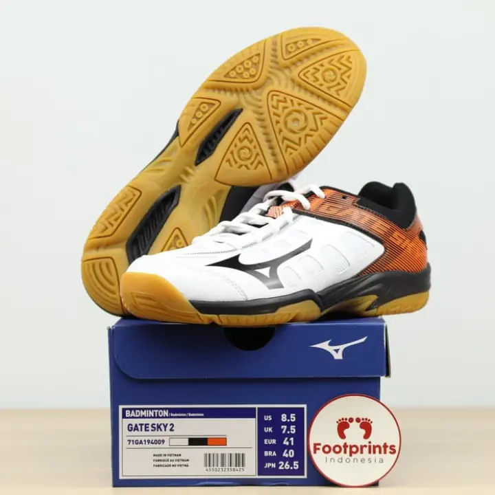 mizuno badminton shoes indonesia