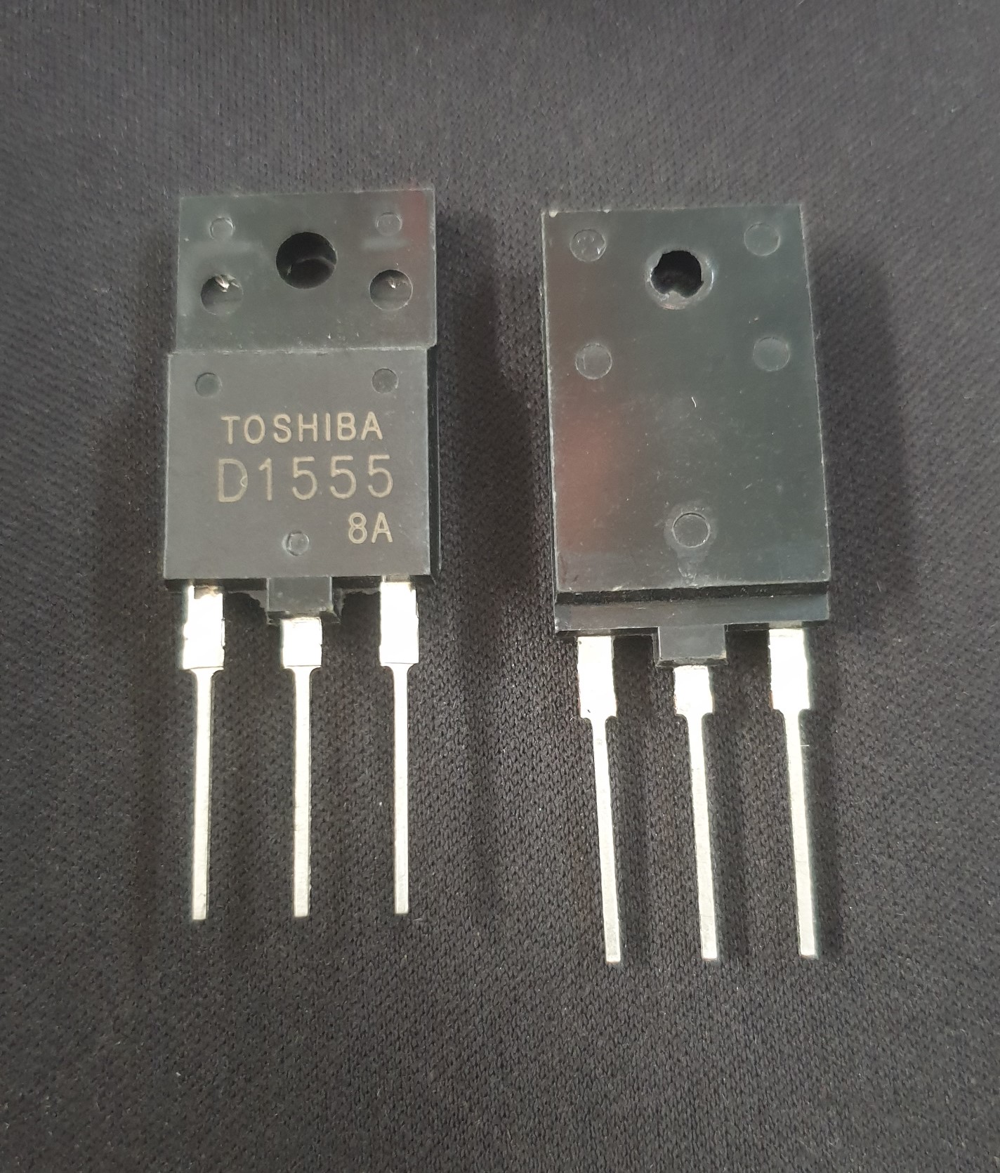 Transistor D1555 NPN Triple Diffused Planar Silicon Horizontal Output