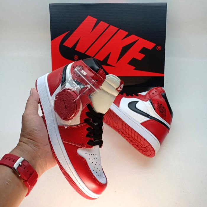 Jual Nike Air Jordan 1 High Retro Chicago Terbaru - May 2022 | Lazada