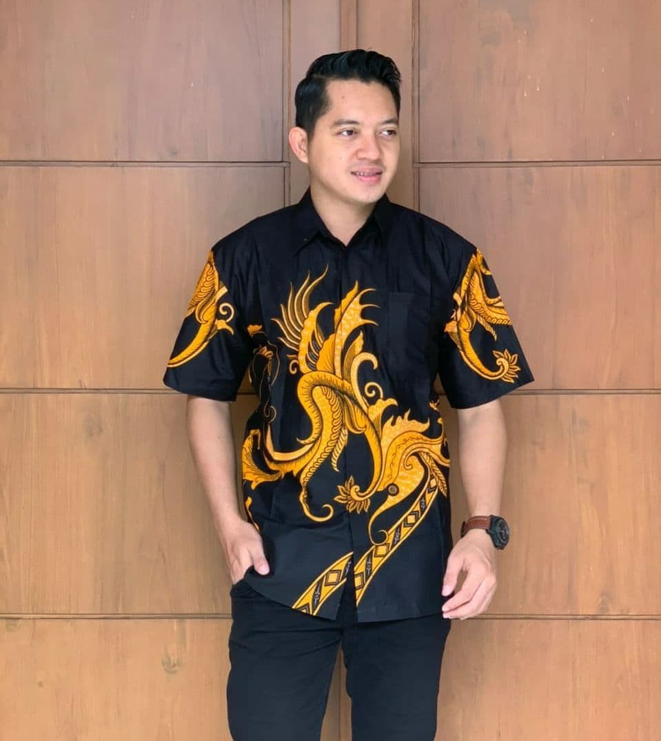 Baju batik pria dewasa model terbaru kemeja batik cwok modern hem batik
