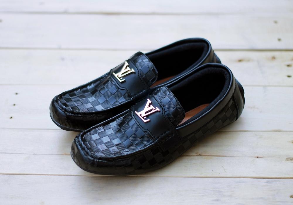 Sepatu Pria Casual Slipon Loafers Formal Lv murah (Lokal)