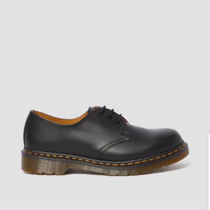 dr martens low shoes