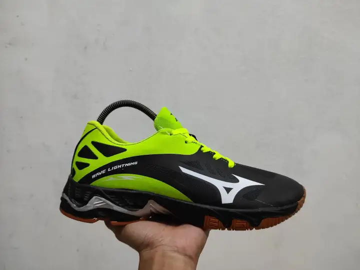 mizuno volley z2