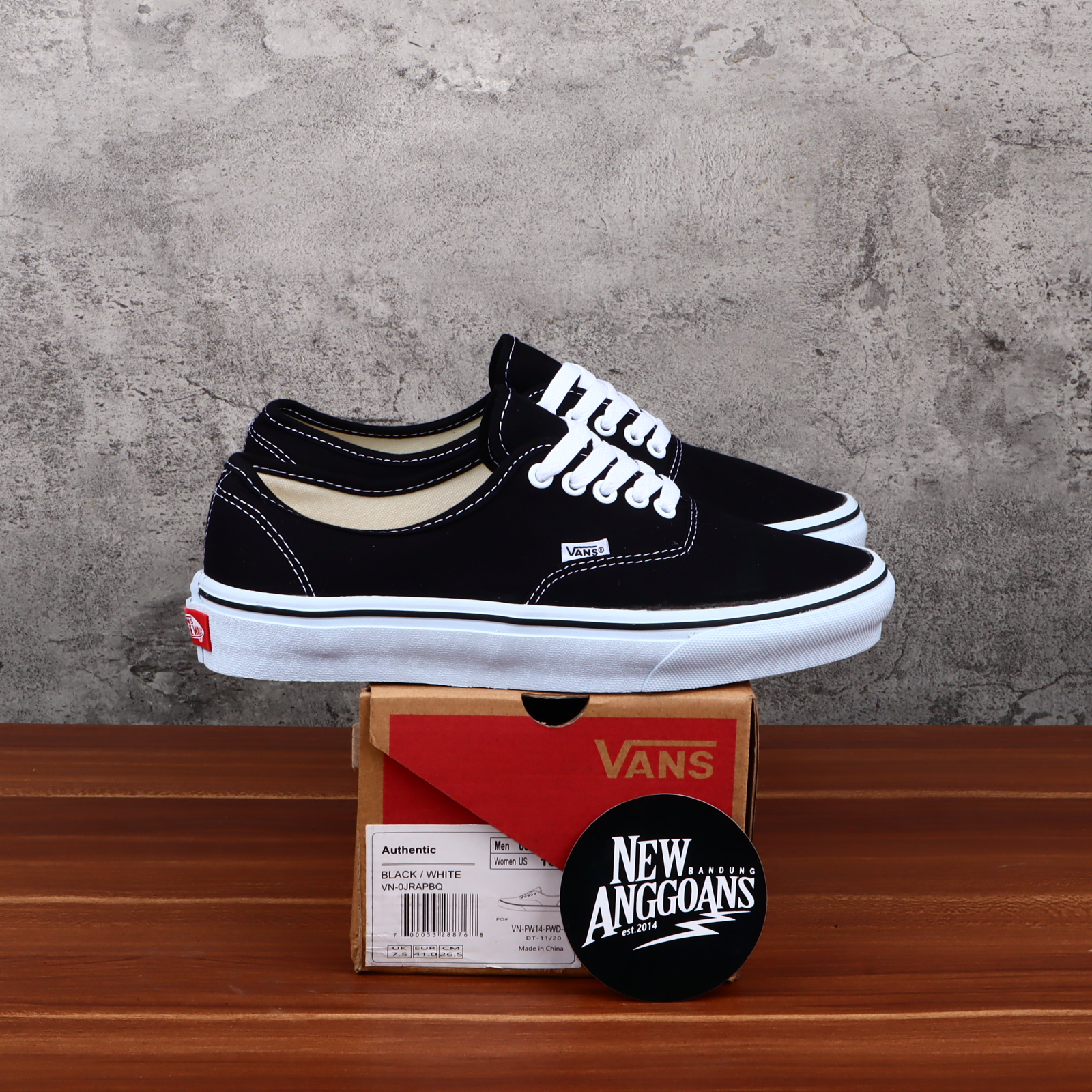 Sepatu Vans Aothentic Classic Basic Black White Hitam Putih