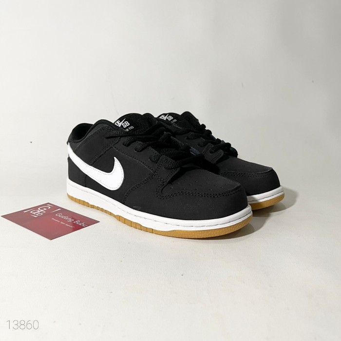 mid rise nike air force 1