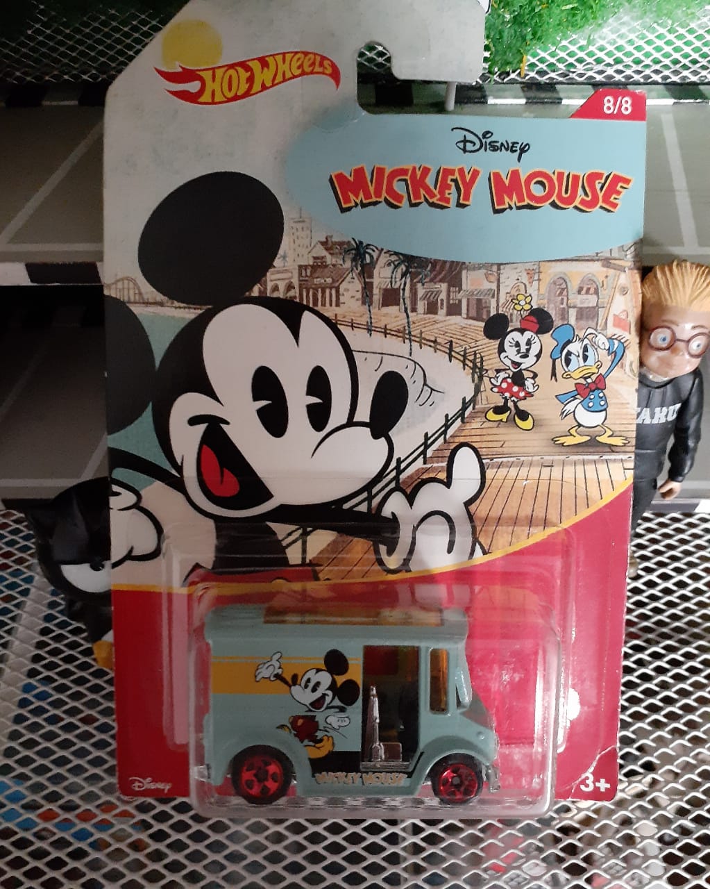 Hot wheels mickey hot sale mouse bread box