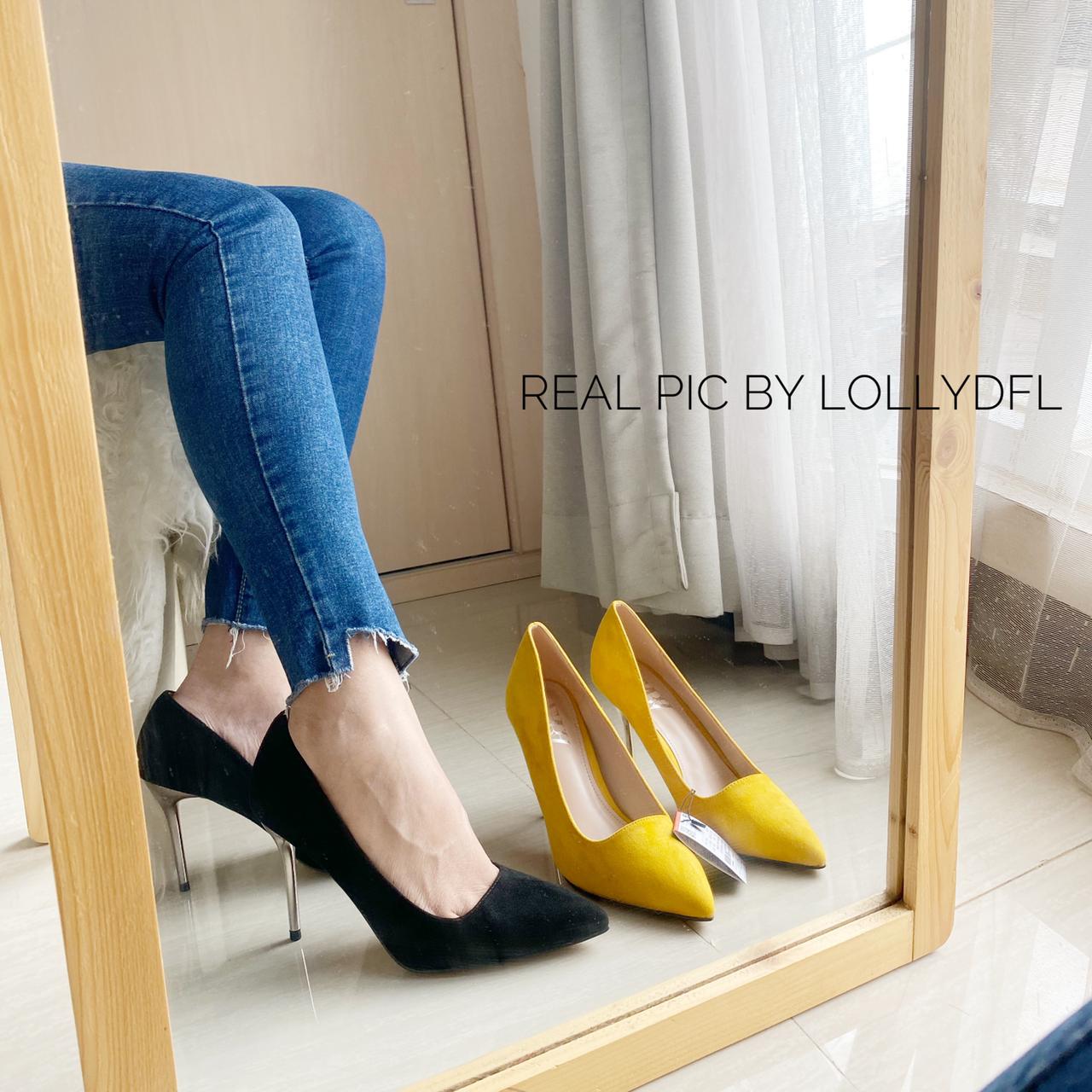 yellow stiletto heels