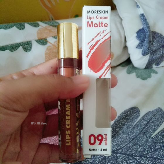 moreskin lip cream matte nasa