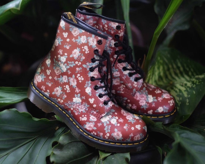 Jual Dr Martens 1460 Red Terbaru - Jun 2022 | Lazada