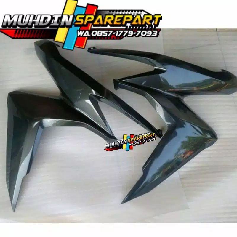 Sayap Samping kap depan Vario New 125 150 Kanan atau kiri warna Grey